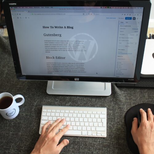 HP Desktop with blog editor open